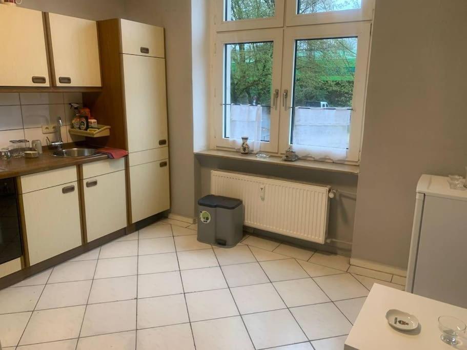 3 Zimmer Mietwohnung Naehe Hbf Essen Bagian luar foto